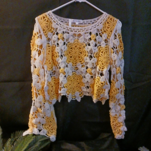 Yellow French Crochet Hollow Top - Picture 6 of 10